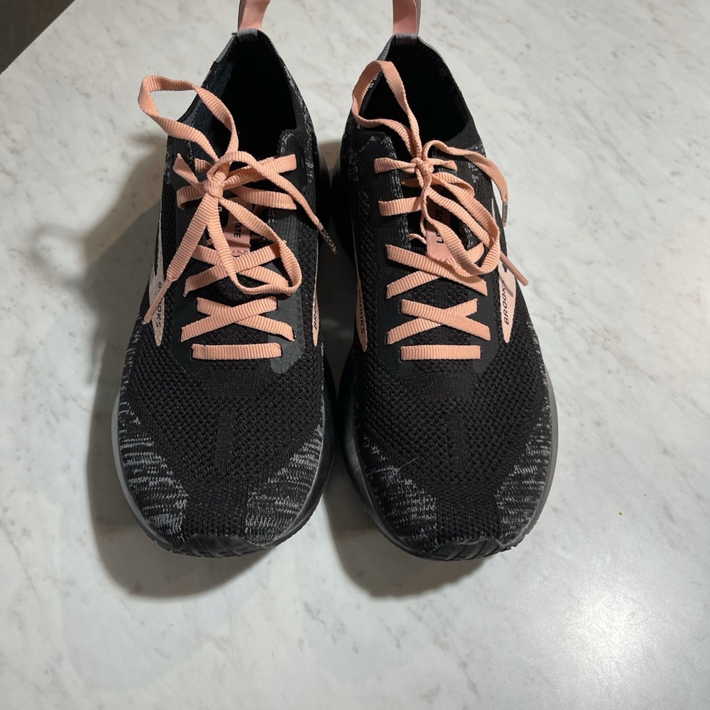 Brooks levitate running shoes